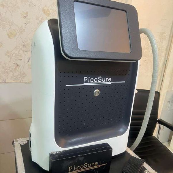 تصویر دستگاه لیزر کیوسوئیچ پیکوشور