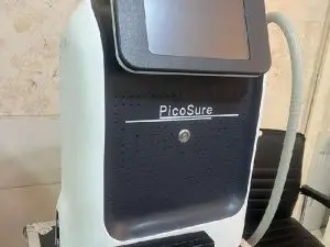 تصویر دستگاه لیزر کیوسوئیچ پیکوشور